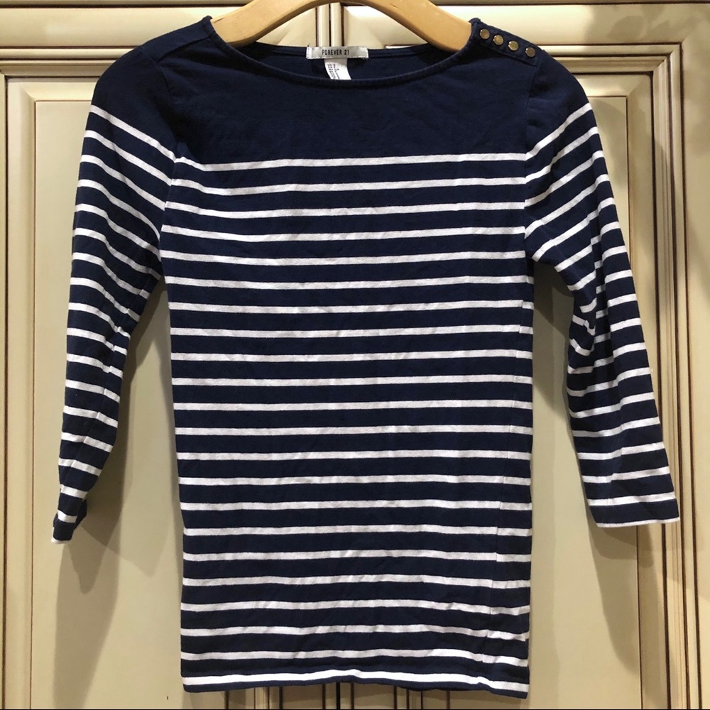 Forever 21 Blue and White Striped 3/4 Tee